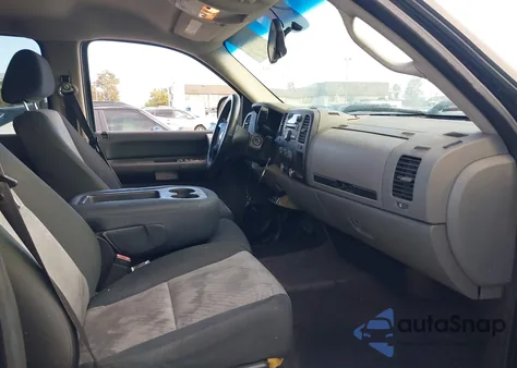 2007 Chevrolet Silverado 1500 Ls z USA, uszkodzony, nr VIN 2GCEC13C871720007